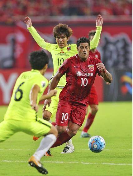 主场作战的球队面临信心重塑压力(主场作战是球队表现的重要优势因素) 主场作战的球队面临信心重塑压力(主场作战是球队表现的重要优势因素)