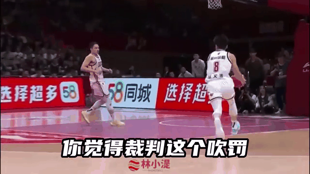 关于裁判失误成争议焦点,球员合力绝杀对手的信息 关于裁判失误成争议焦点,球员合力绝杀对手的信息