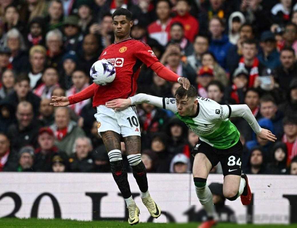 曼联主场不敌利物浦,遭遇重创(曼联主场对利物浦 2019年10月) 曼联主场不敌利物浦,遭遇重创(曼联主场对利物浦 2019年10月)