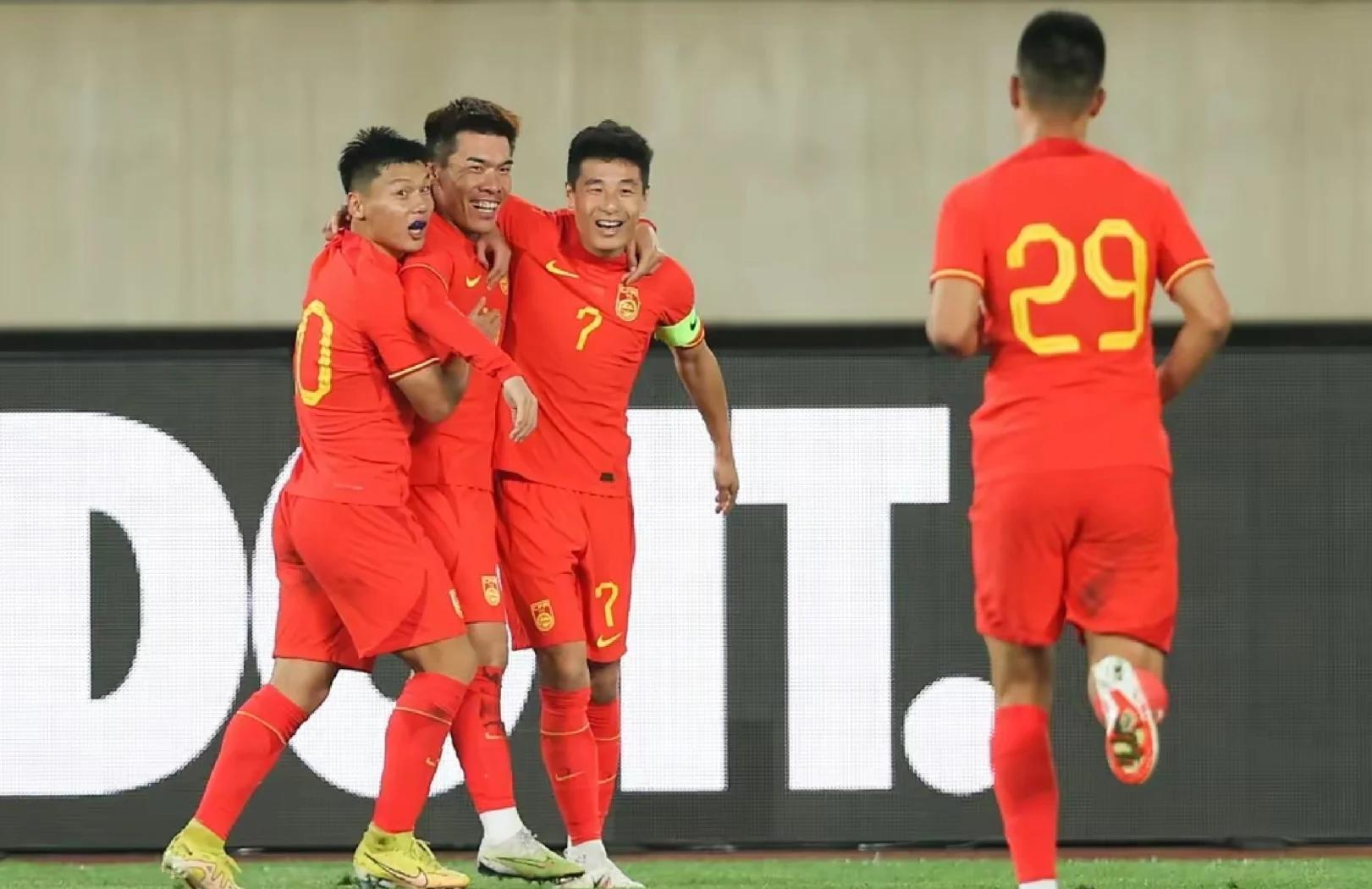 关于中国队在热身赛中演绎精彩表现,备战国际比赛的信息 关于中国队在热身赛中演绎精彩表现,备战国际比赛的信息