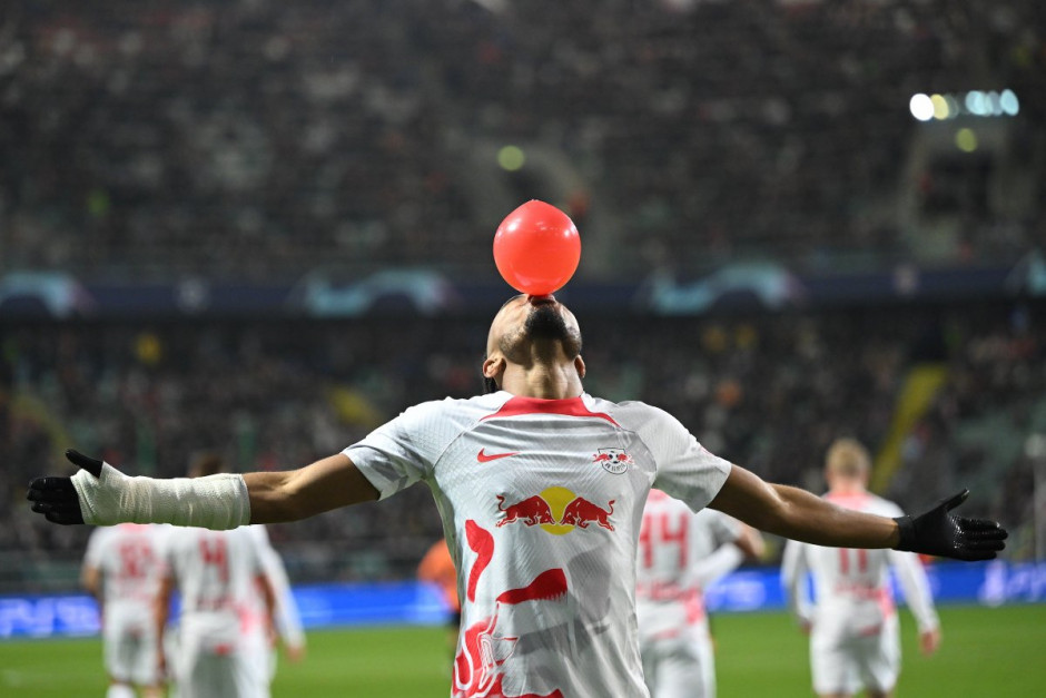 包含莱比锡小组出线!球迷欢呼喜悦不已的词条 包含莱比锡小组出线!球迷欢呼喜悦不已的词条