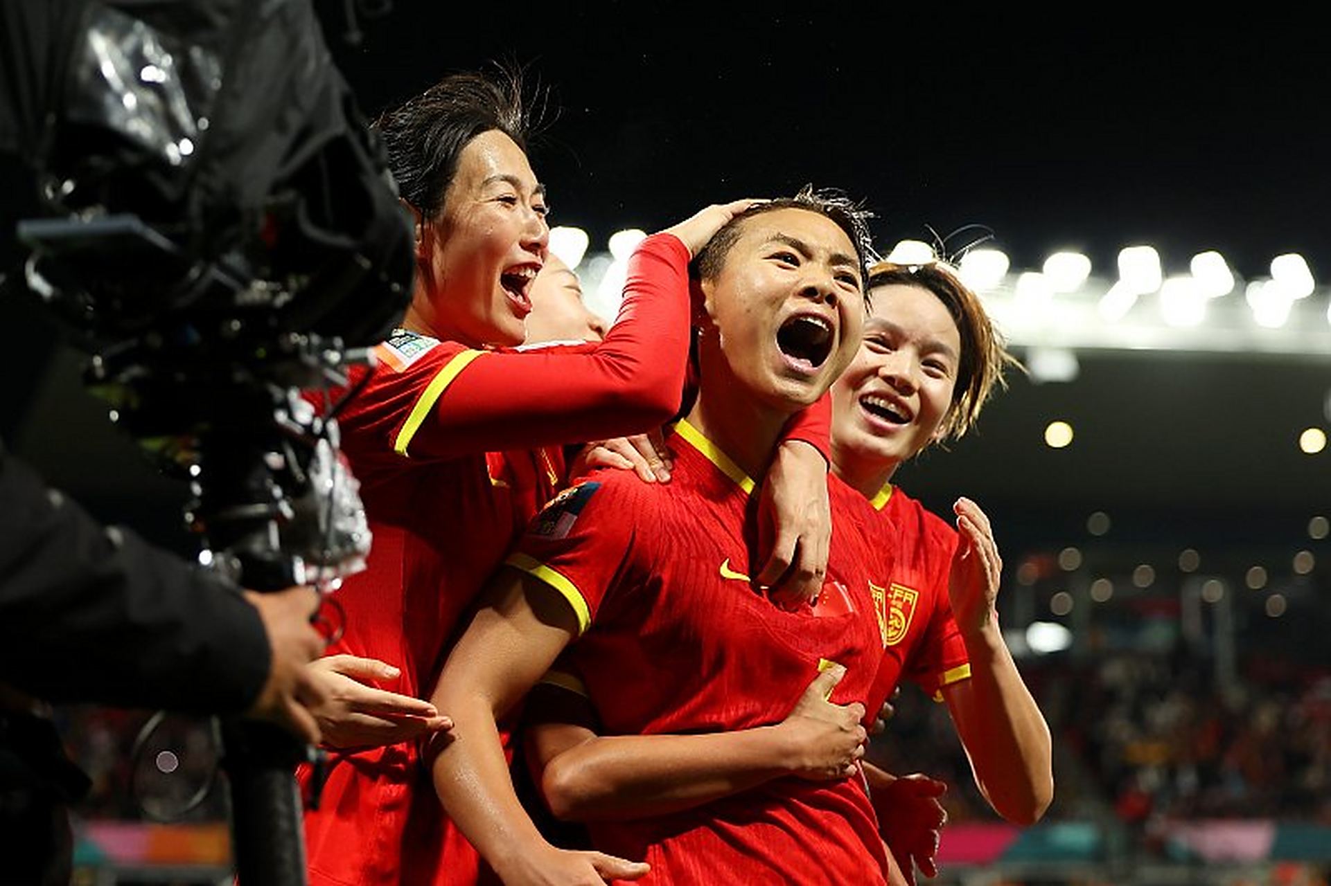 中国女足获得胜利,晋级下一轮比赛 中国女足获得胜利,晋级下一轮比赛