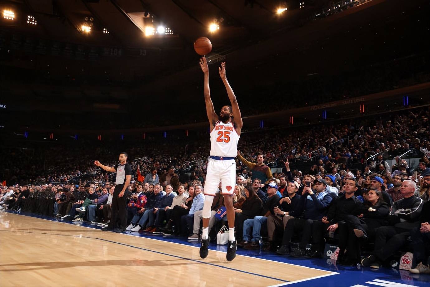 灰熊球星力挺,尼克斯连连失利 灰熊球星力挺,尼克斯连连失利