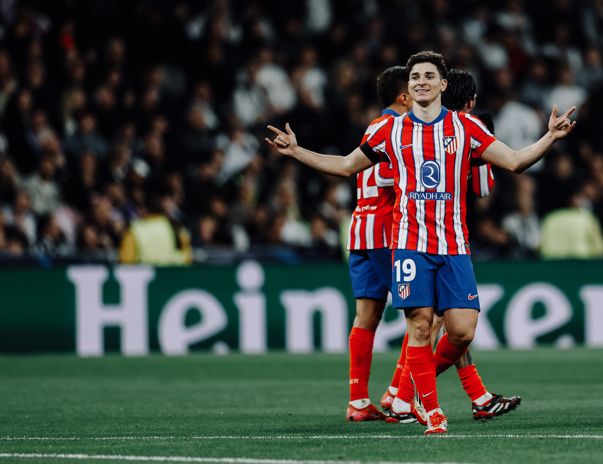 关于阿尔梅里亚在比赛中全取三分,士气高昂的信息 关于阿尔梅里亚在比赛中全取三分,士气高昂的信息