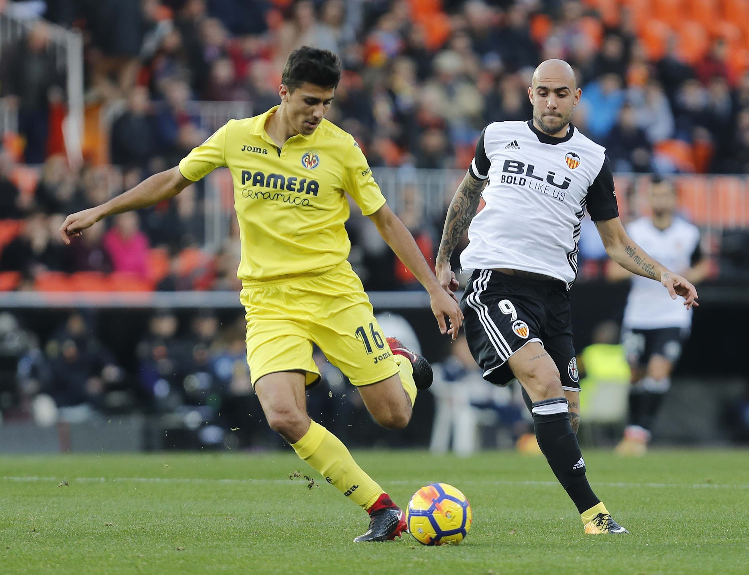 阿贾克斯客场击败瓦埃雷尔实现六连胜