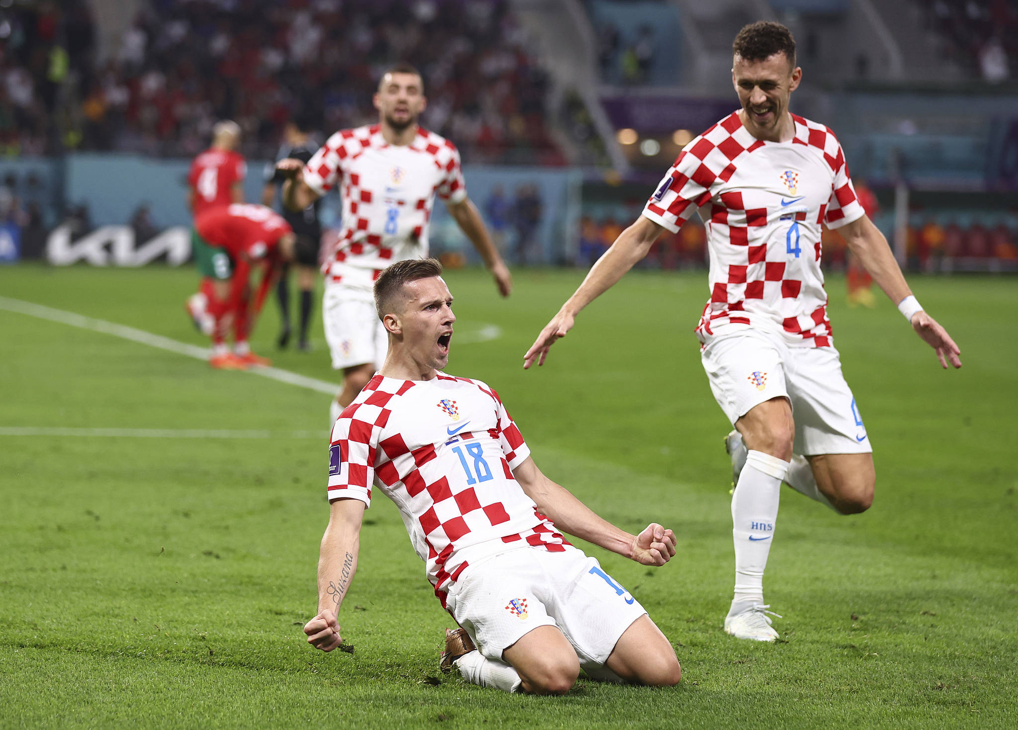 波兰主场取胜，成功晋级欧国联半决赛