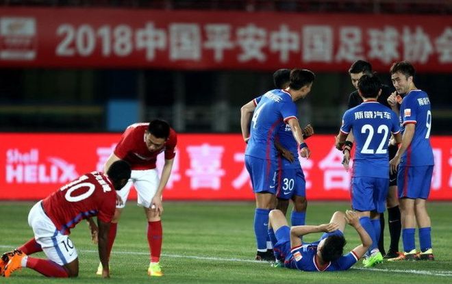 包含重庆斯威客场击败对手,积分榜上升至第三位的词条 包含重庆斯威客场击败对手,积分榜上升至第三位的词条