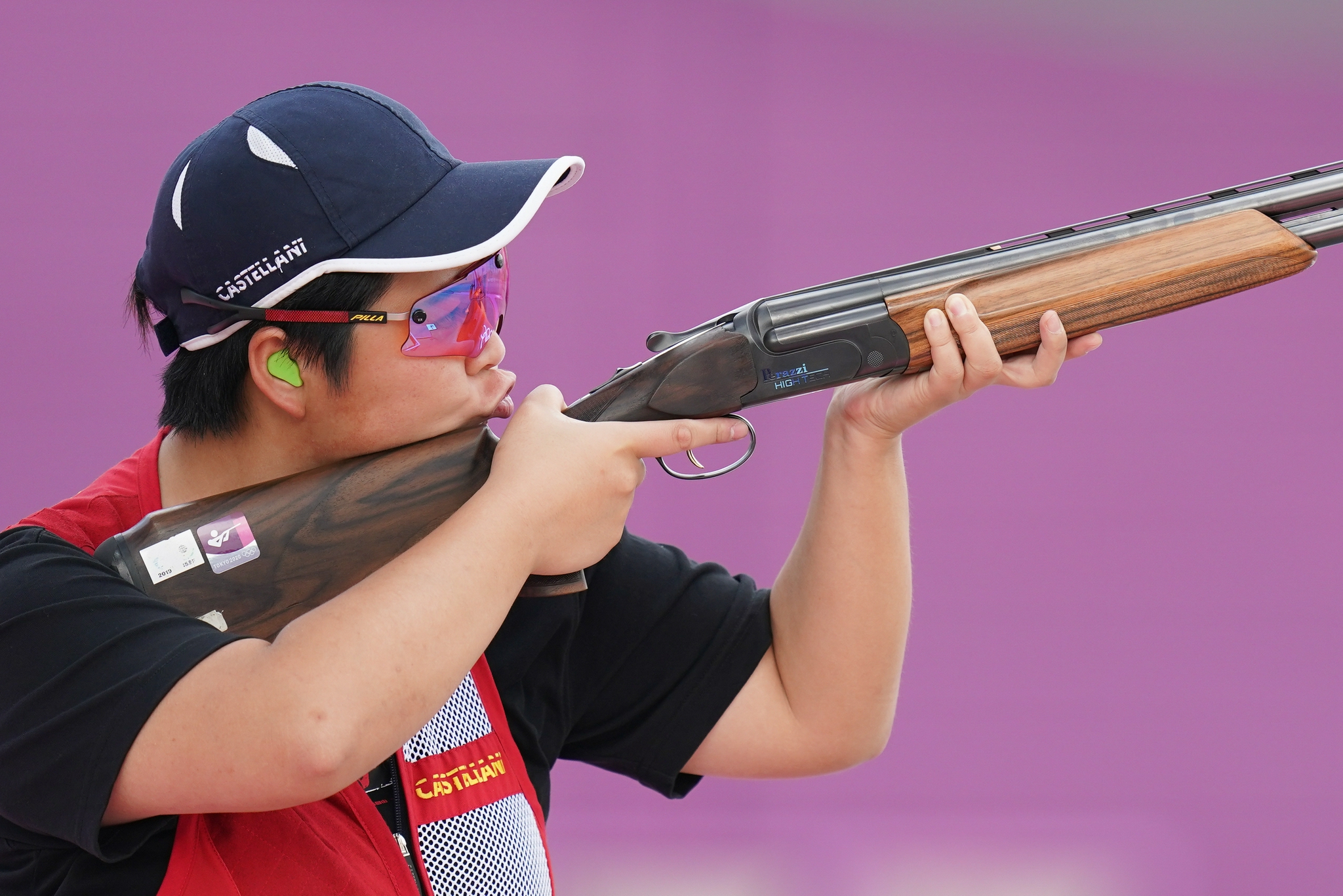 哥伦比亚射击选手稳中求胜，一招制胜的简单介绍