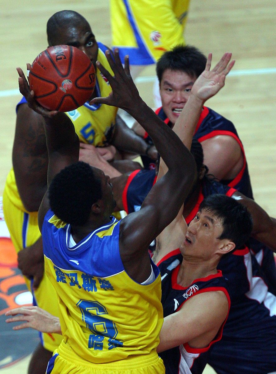 纷争不断,全国篮球联赛氛围热烈火爆的简单介绍 纷争不断,全国篮球联赛氛围热烈火爆的简单介绍