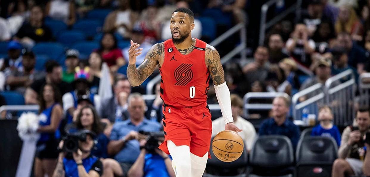 关于开拓者大胜骑士,利拉德砍下35分20板的信息 关于开拓者大胜骑士,利拉德砍下35分20板的信息