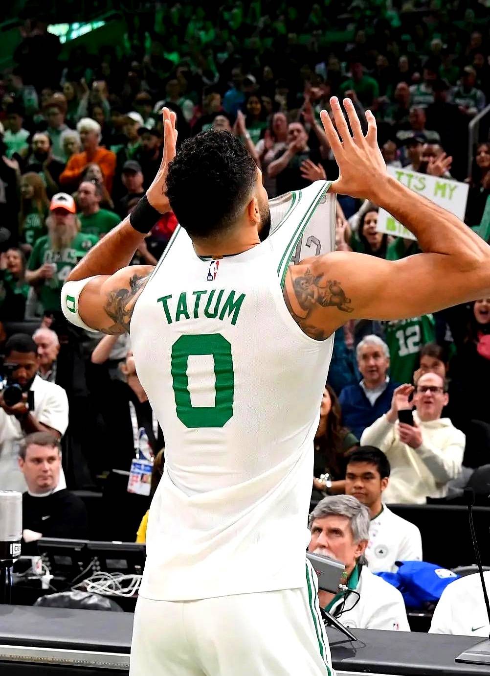 凯尔特人客场告捷,塔图姆奉献全队最高得分的简单介绍 凯尔特人客场告捷,塔图姆奉献全队最高得分的简单介绍